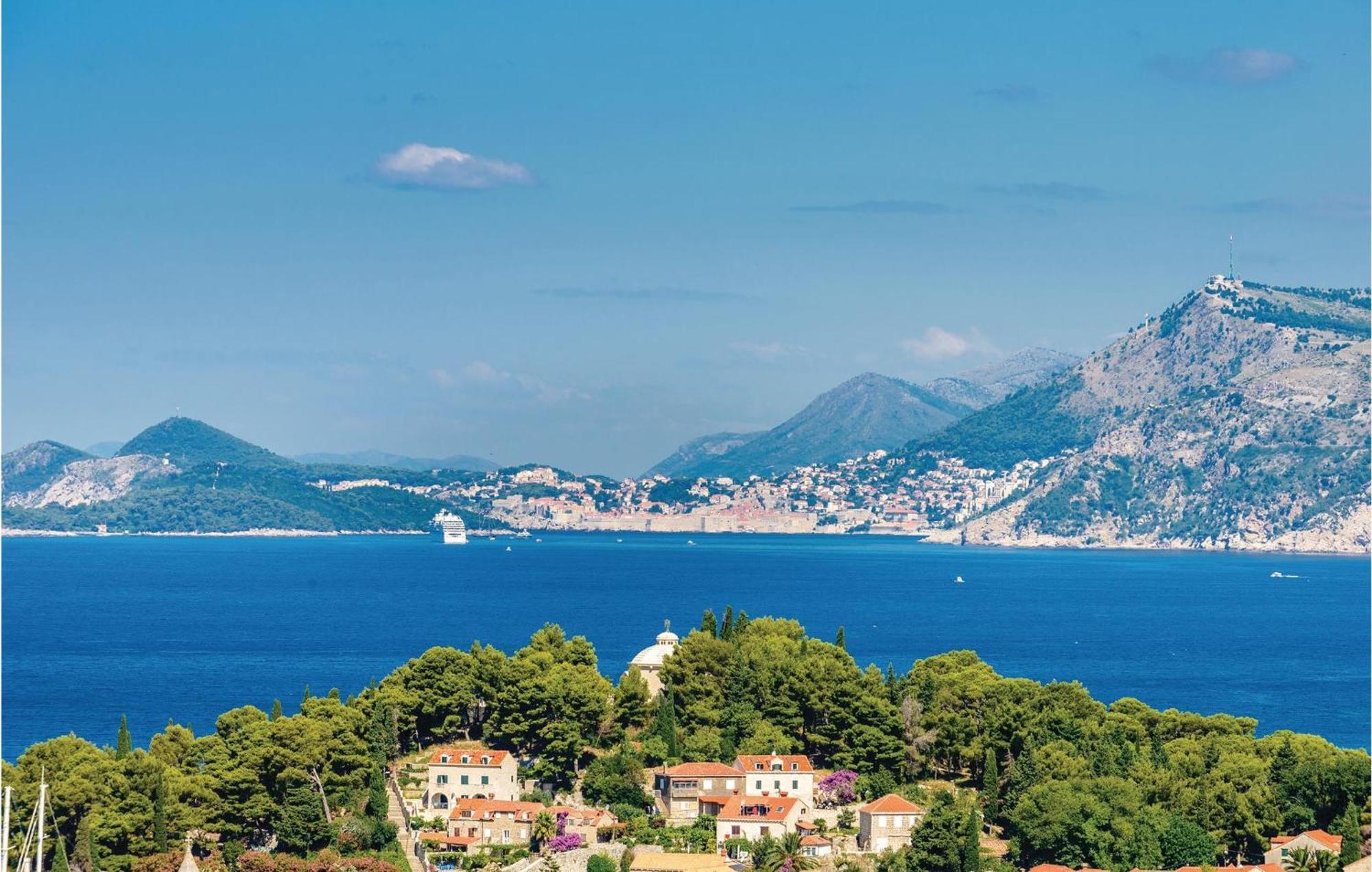 Amazing Apartment In Cavtat With House Sea View Exterior photo